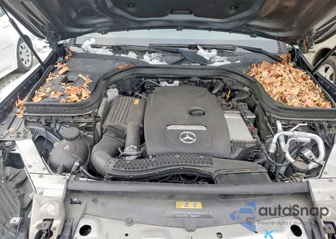 2018 Mercedes-Benz Glc 300 4Matic z USA, uszkodzony, nr VIN WDC0G4KB6JV083384